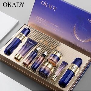 OKADY Skincare Set in Blue and Gold new